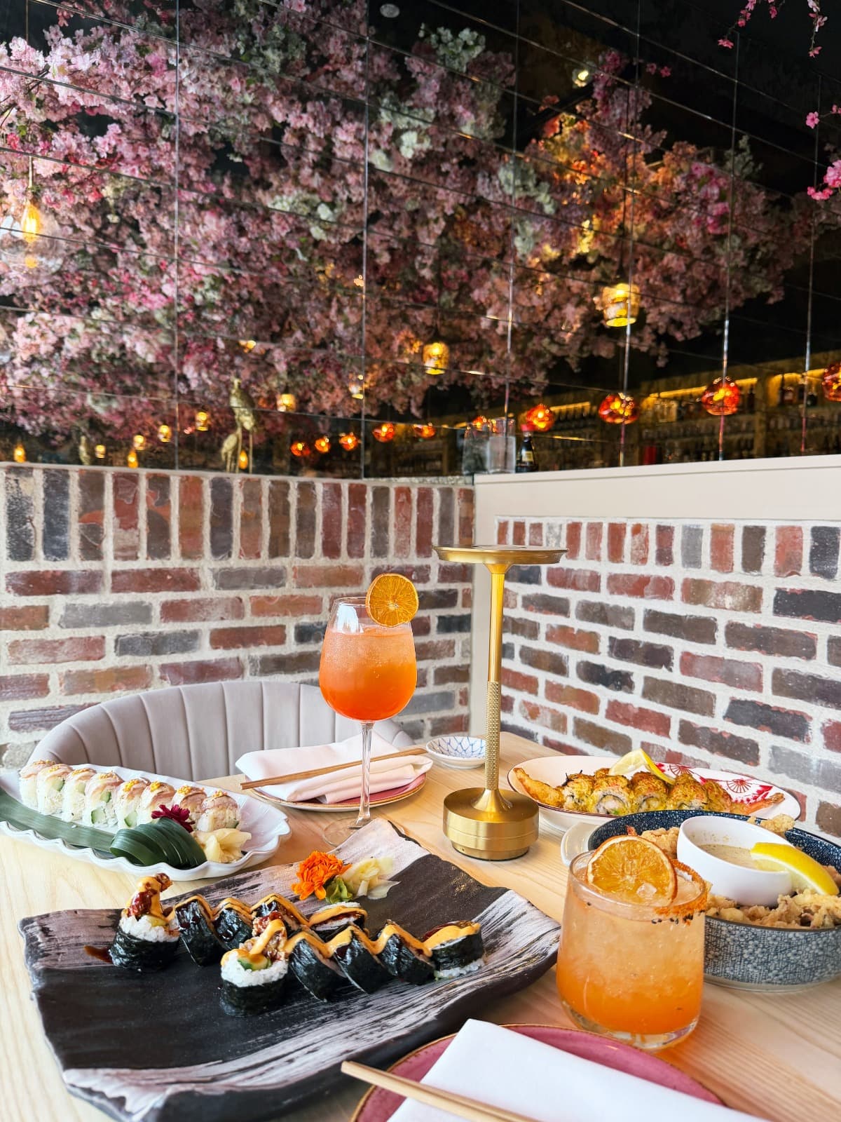 Restaurant ambiance at Shiki