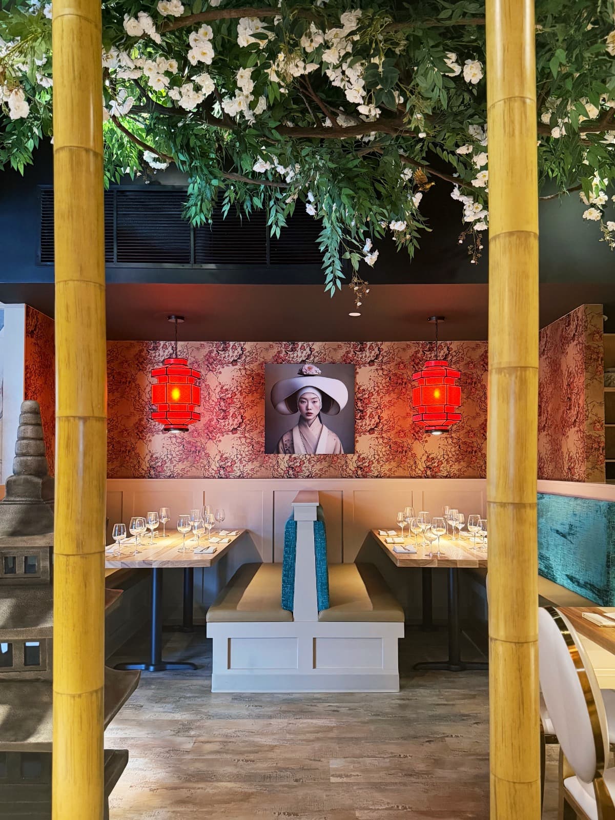 Private dining and interiors